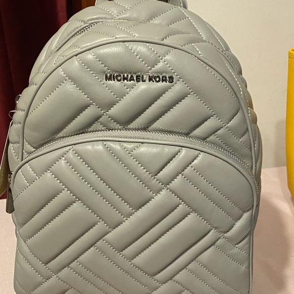 MK BACKPACK ! - Picture 4 of 4